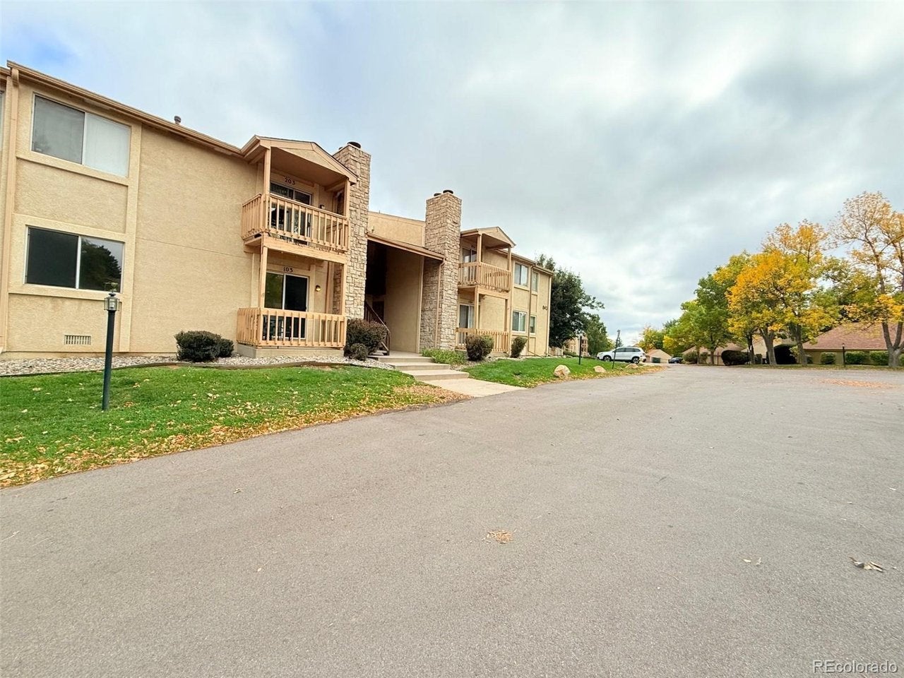 Home in Colorado Springs, CO 80906 — photo 2
