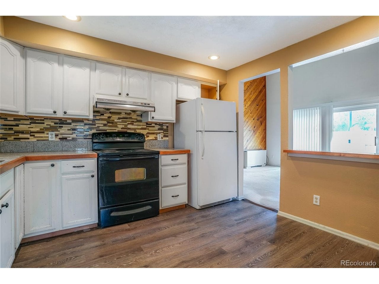 Home in Littleton, CO 80123 — photo 2