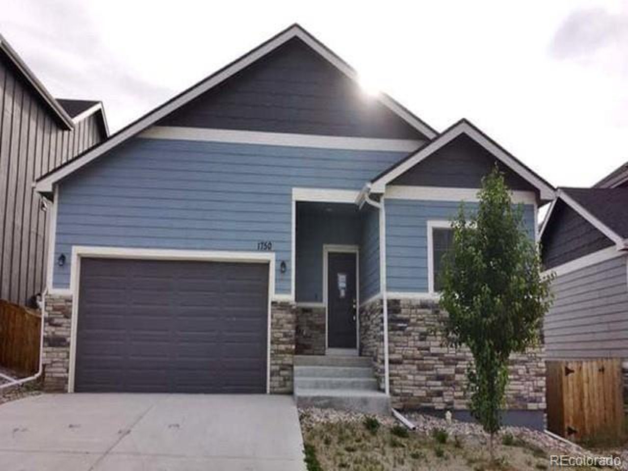 1750 Avery Plaza St — photo