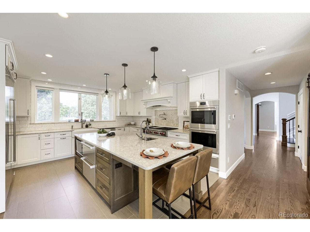 1332 Lark Ct — photo