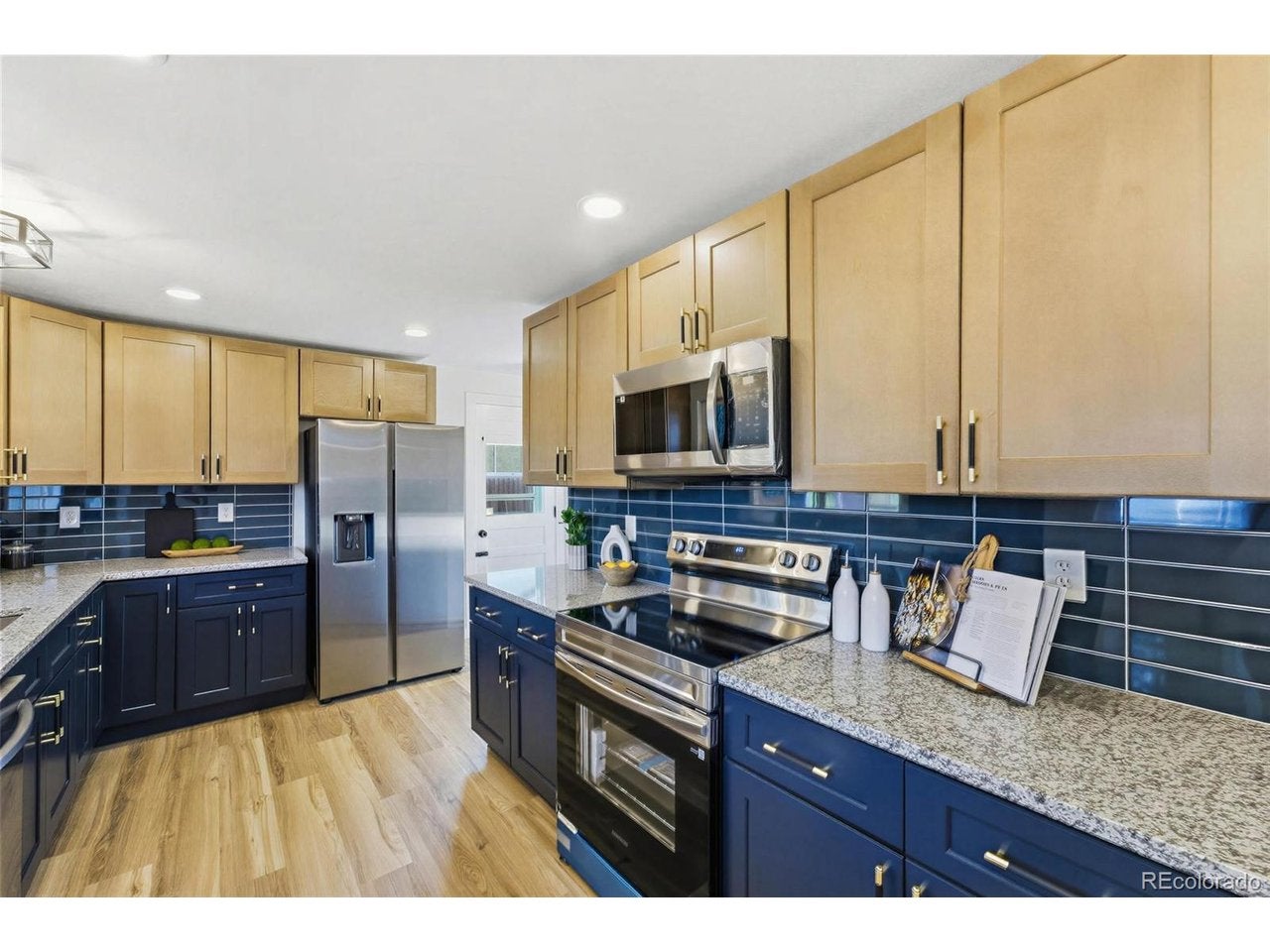 2725 Skyline Dr — photo