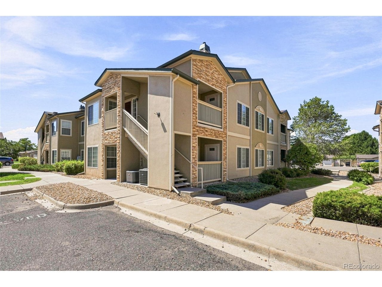 10091 E Carolina Dr 204 — photo