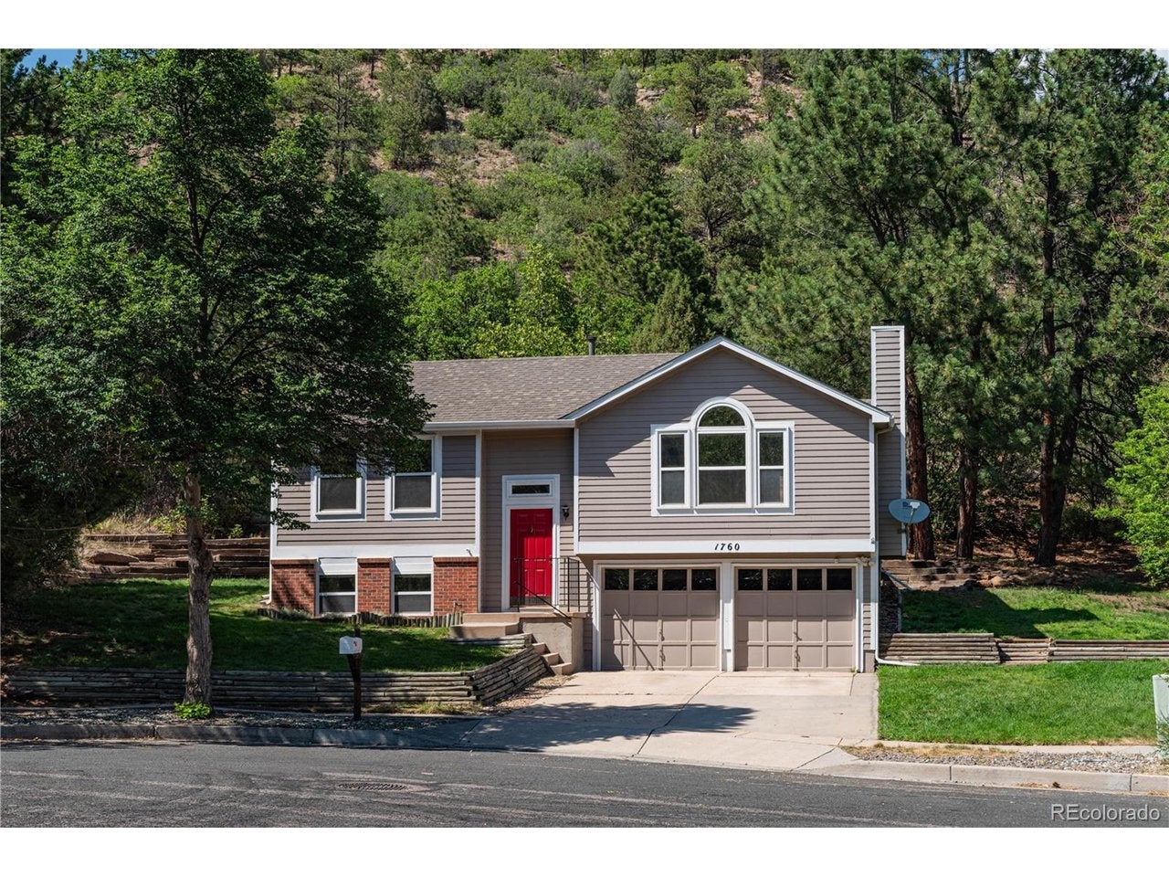 1760 Rimwood Dr — photo