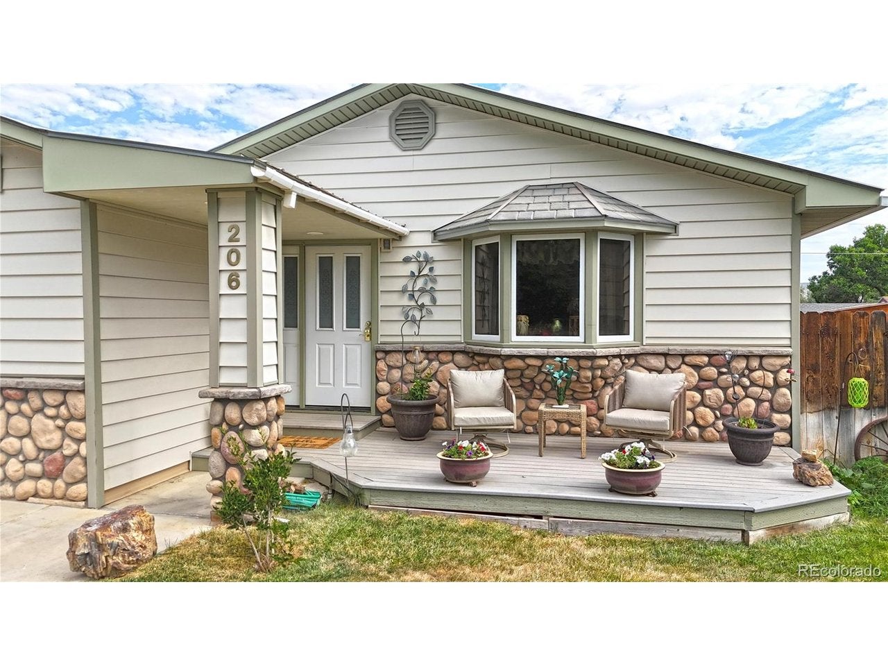 206 E Rangely Ave, Rangely, CO 81648 — photo 2