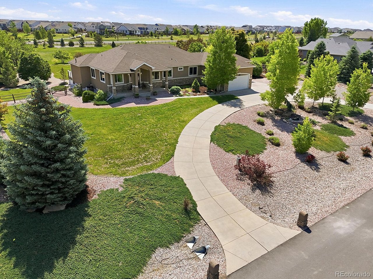 8898 Longs Peak Cir — photo