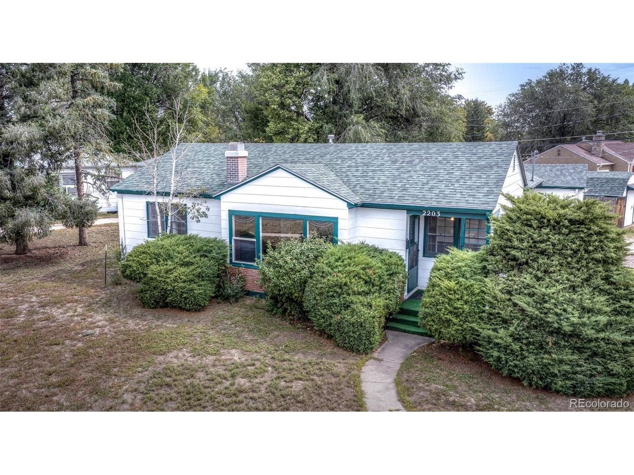 2203 Templeton Gap Rd — photo