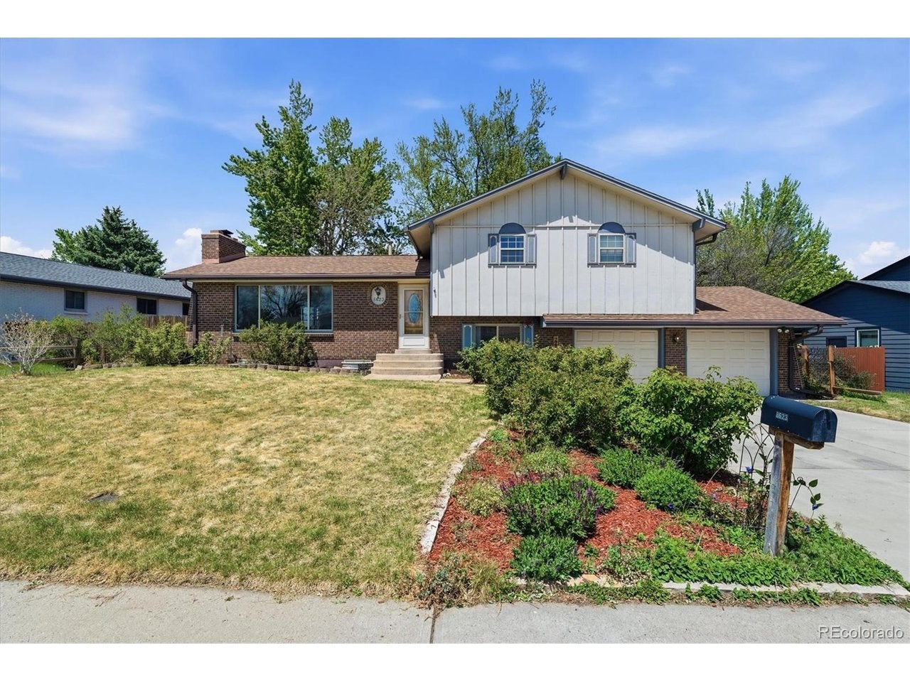 8623 W Warren Dr — photo