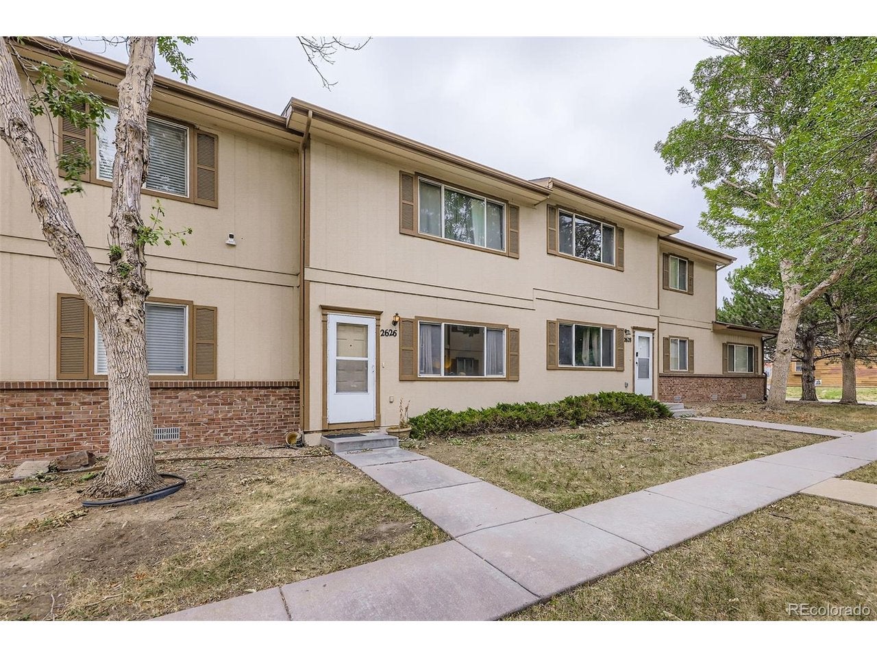 2626 Devonshire Ct — photo