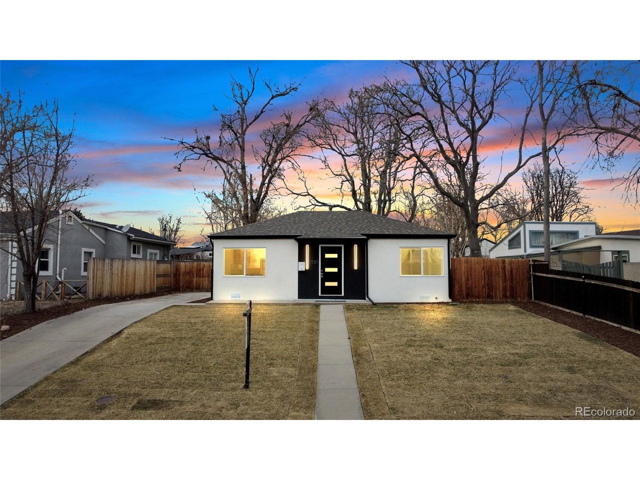 1551 W Hoye Pl — photo