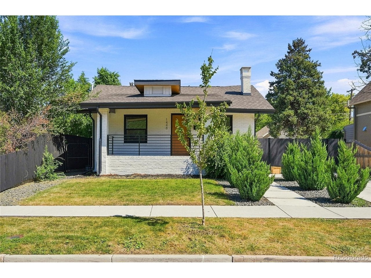 1448 Niagara St — photo