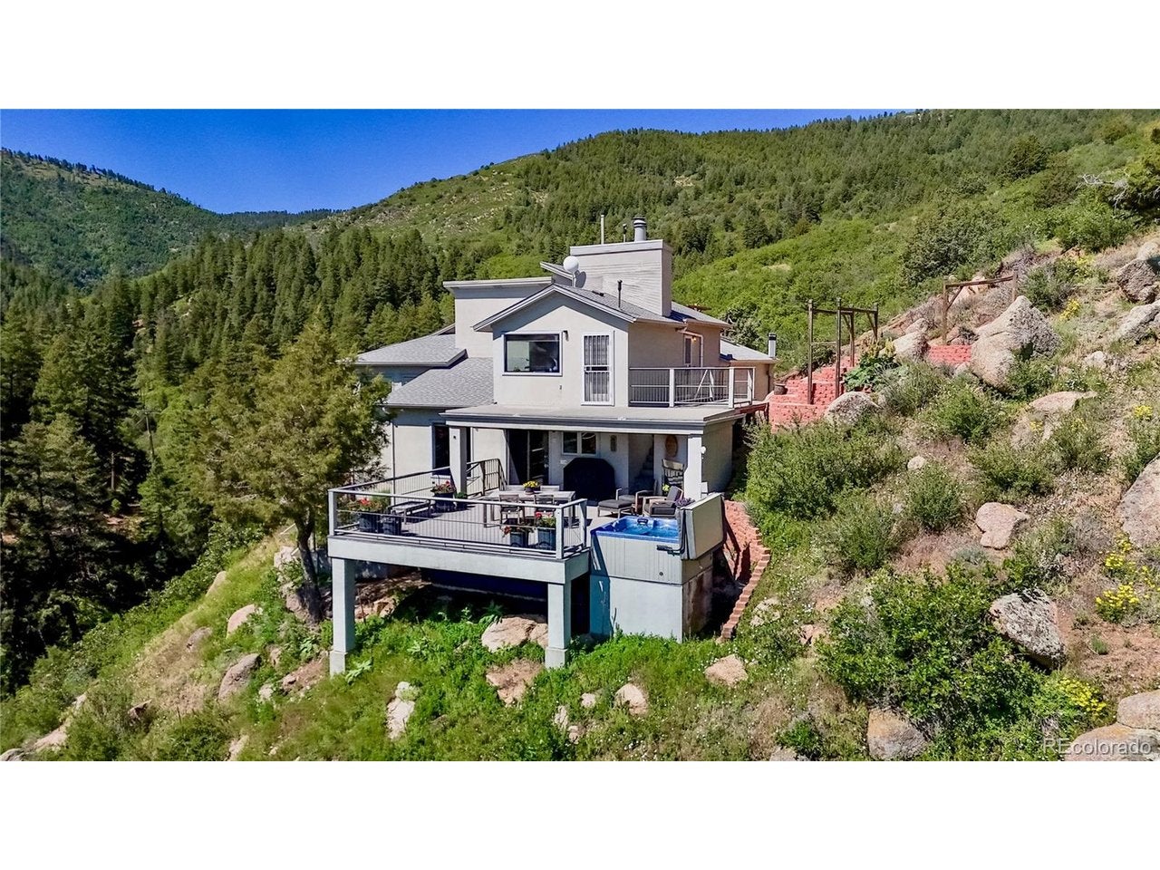2602 Hidden Valley Rd — photo