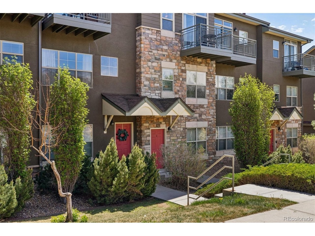 Home in Aurora, CO 80013 — photo 2