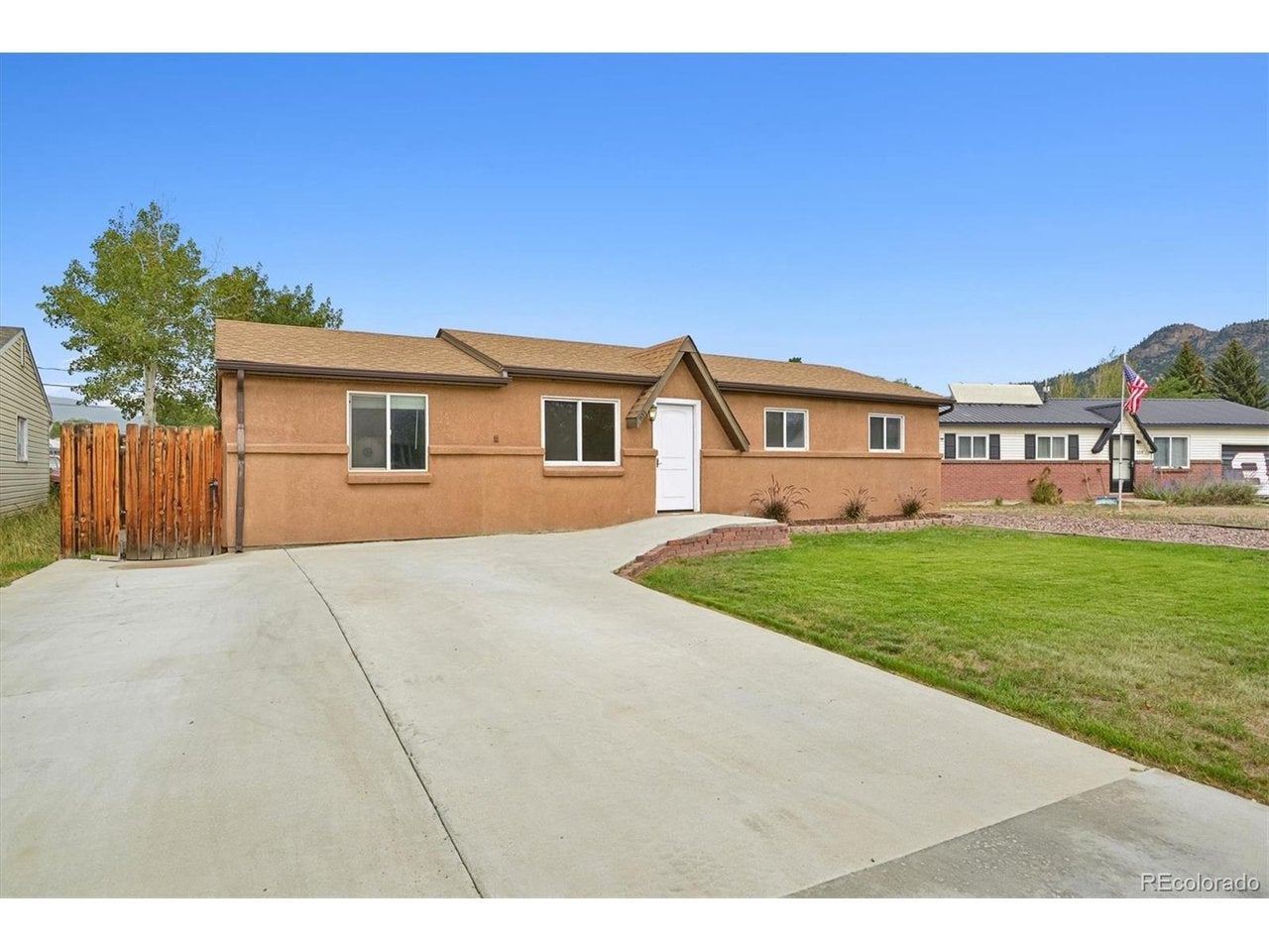 109 Cornell Dr — photo