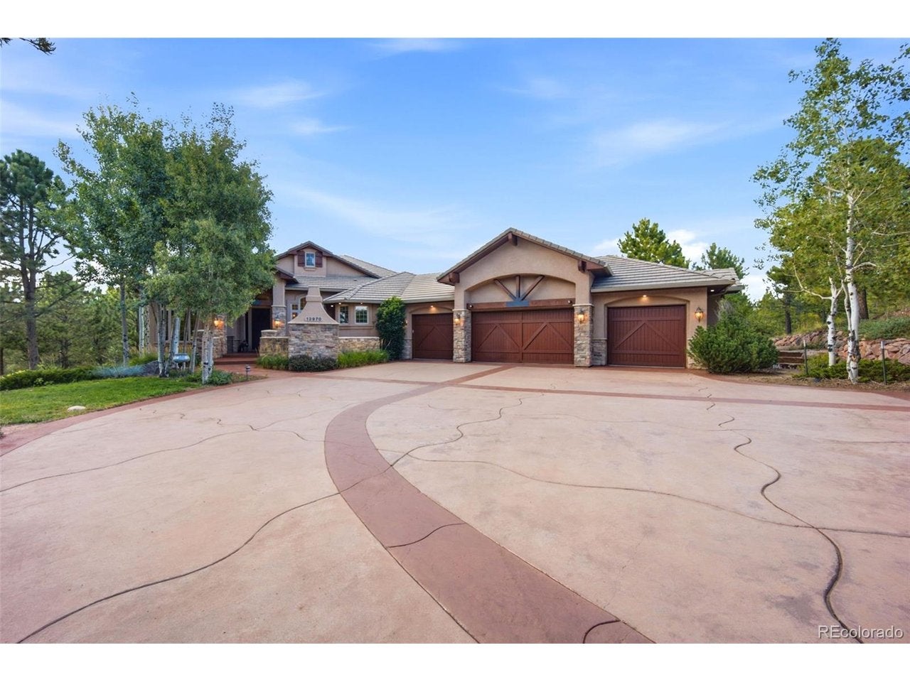 13970 Staffshire Ln — photo