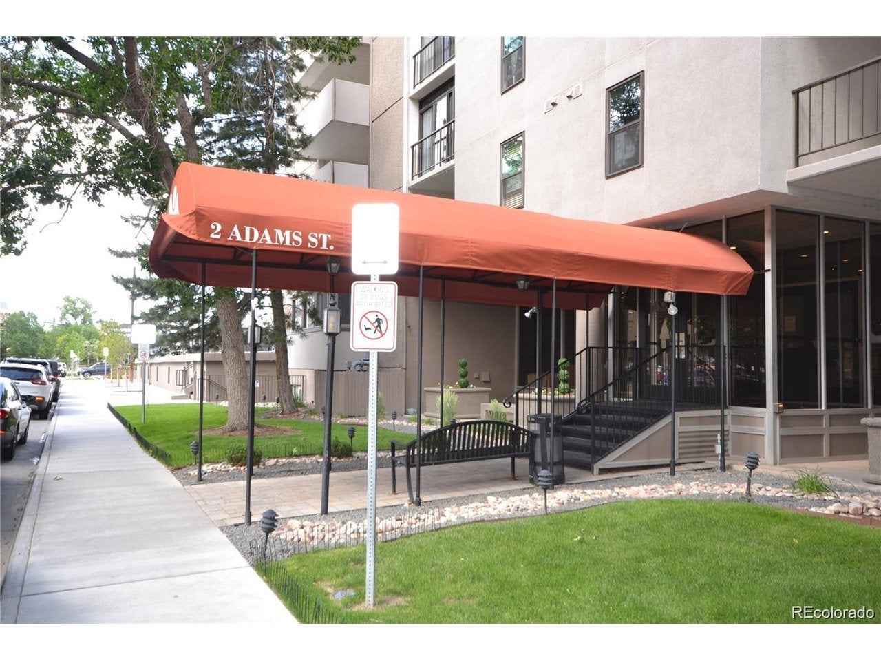 2 Adams St 604 — photo