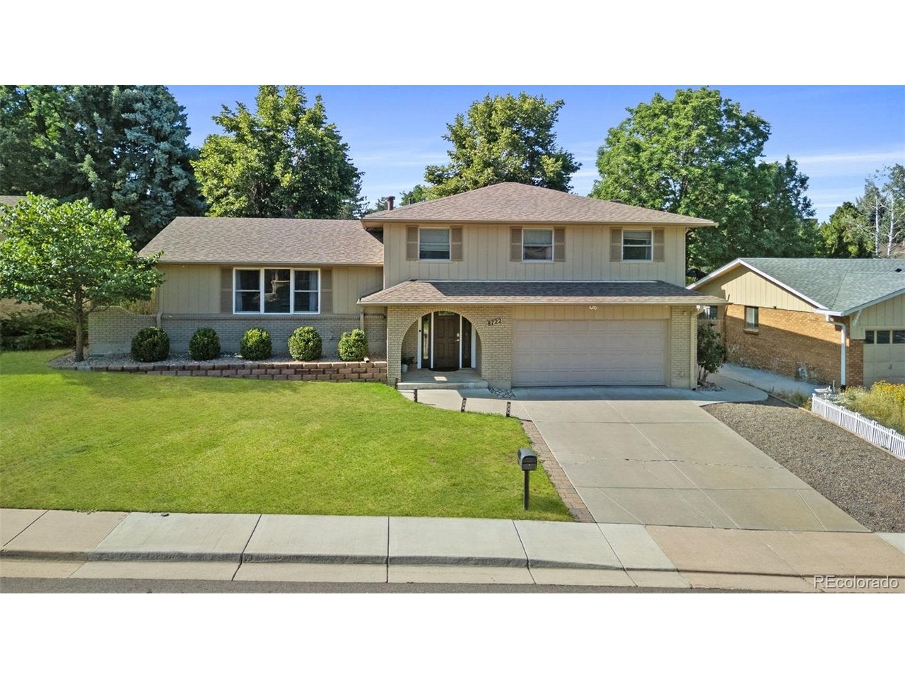 8722 E Layton Ave — photo