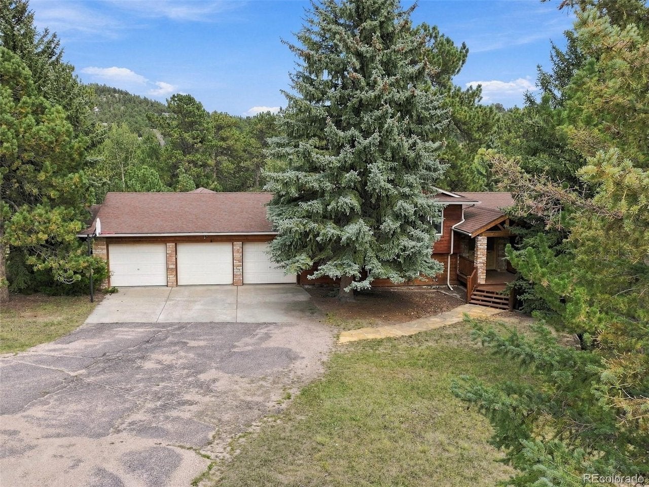 2260 Interlocken Dr — photo