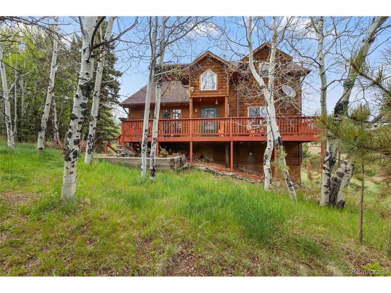 996 Spring Valley Dr — photo
