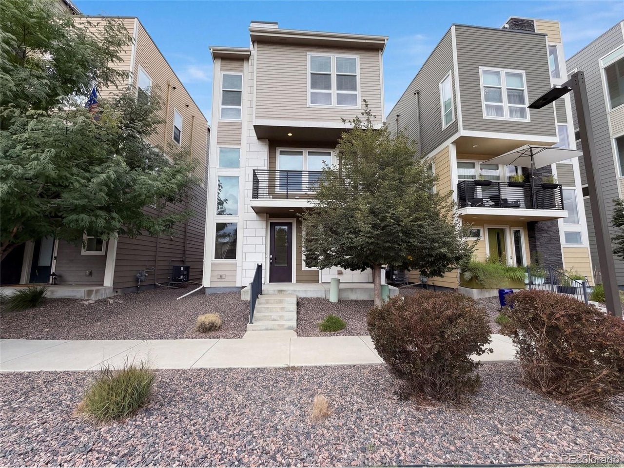 15738 E Broncos Pl — photo