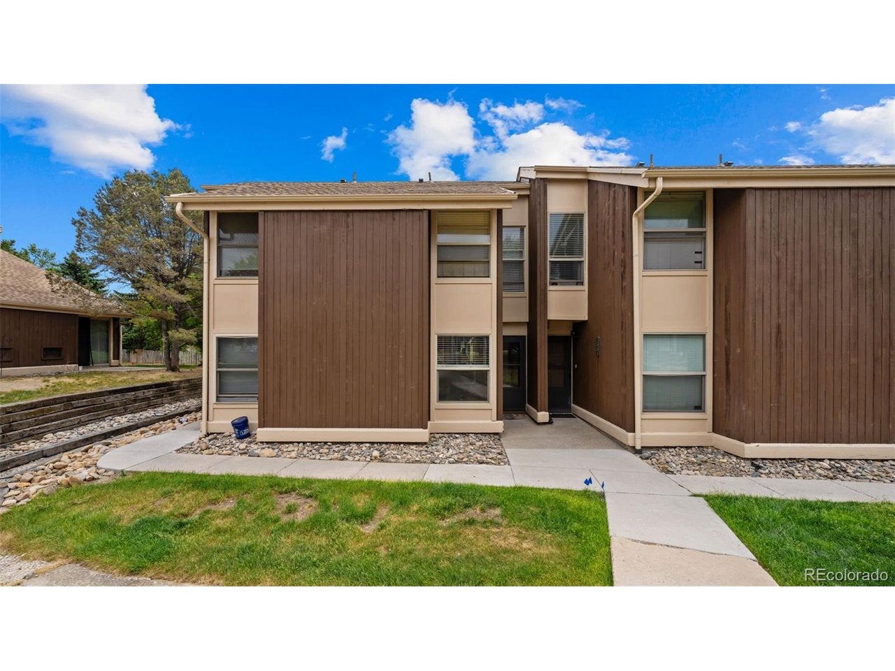 4337 N Carefree Cir — photo