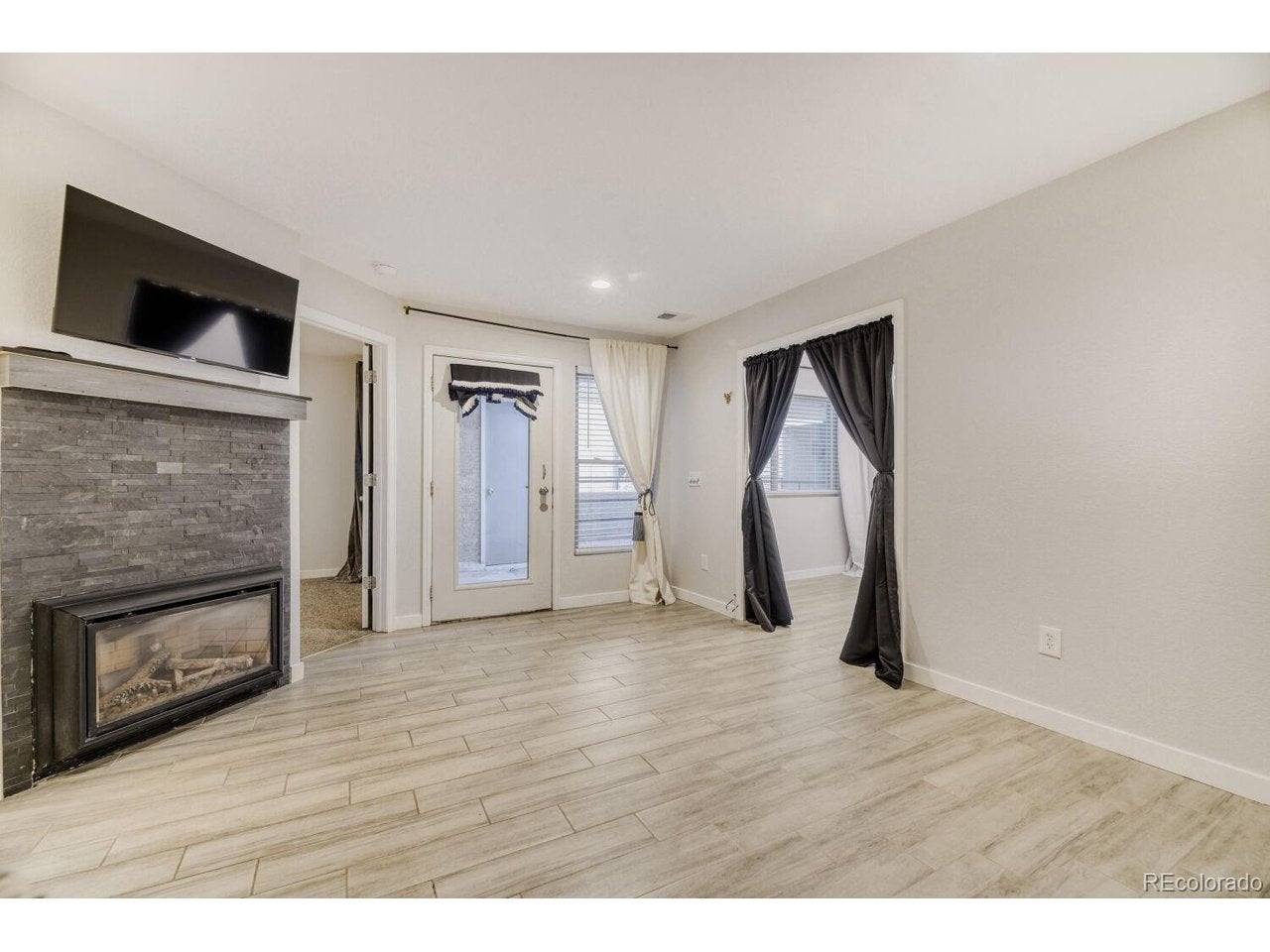 1825 Kendall St 213 — photo