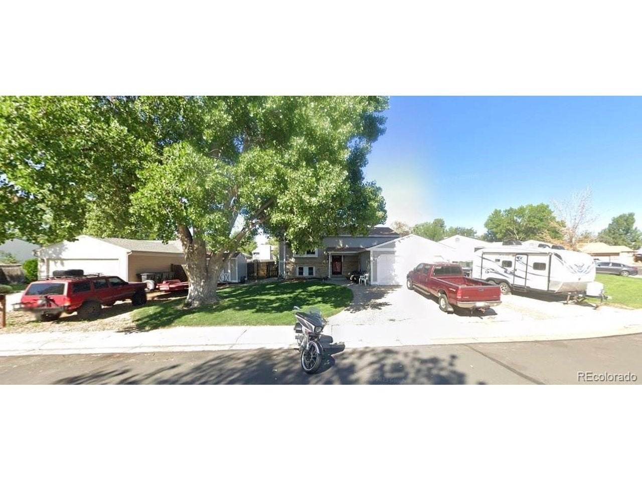12429 Ash Dr — photo