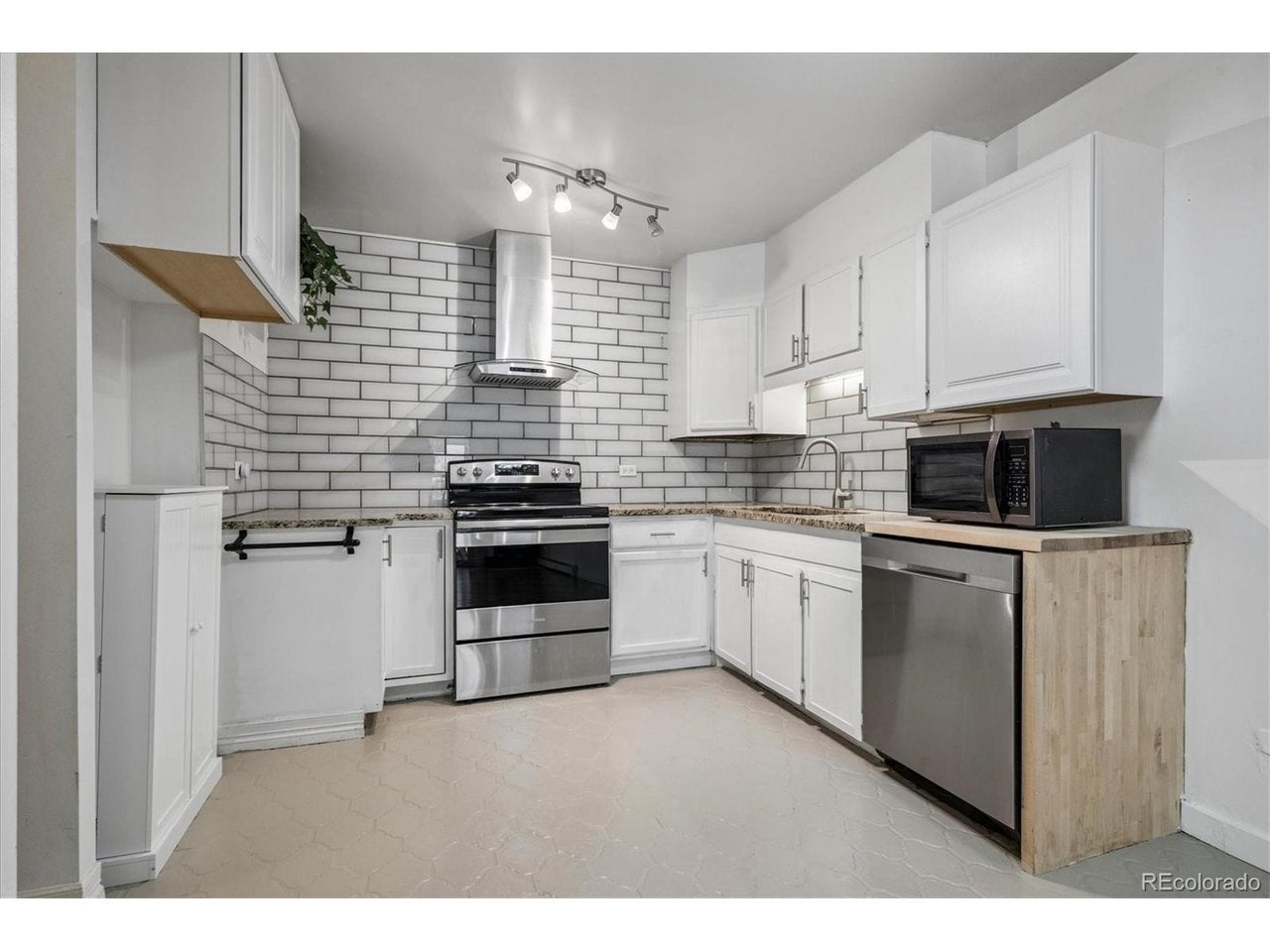 705 S Alton Way 6B — photo