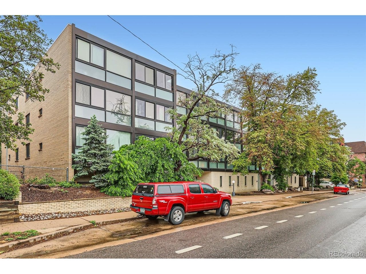 Home in Denver, CO 80218 — photo 3