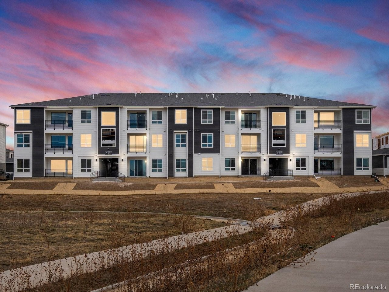 11980 Soprano Cir 201 — photo