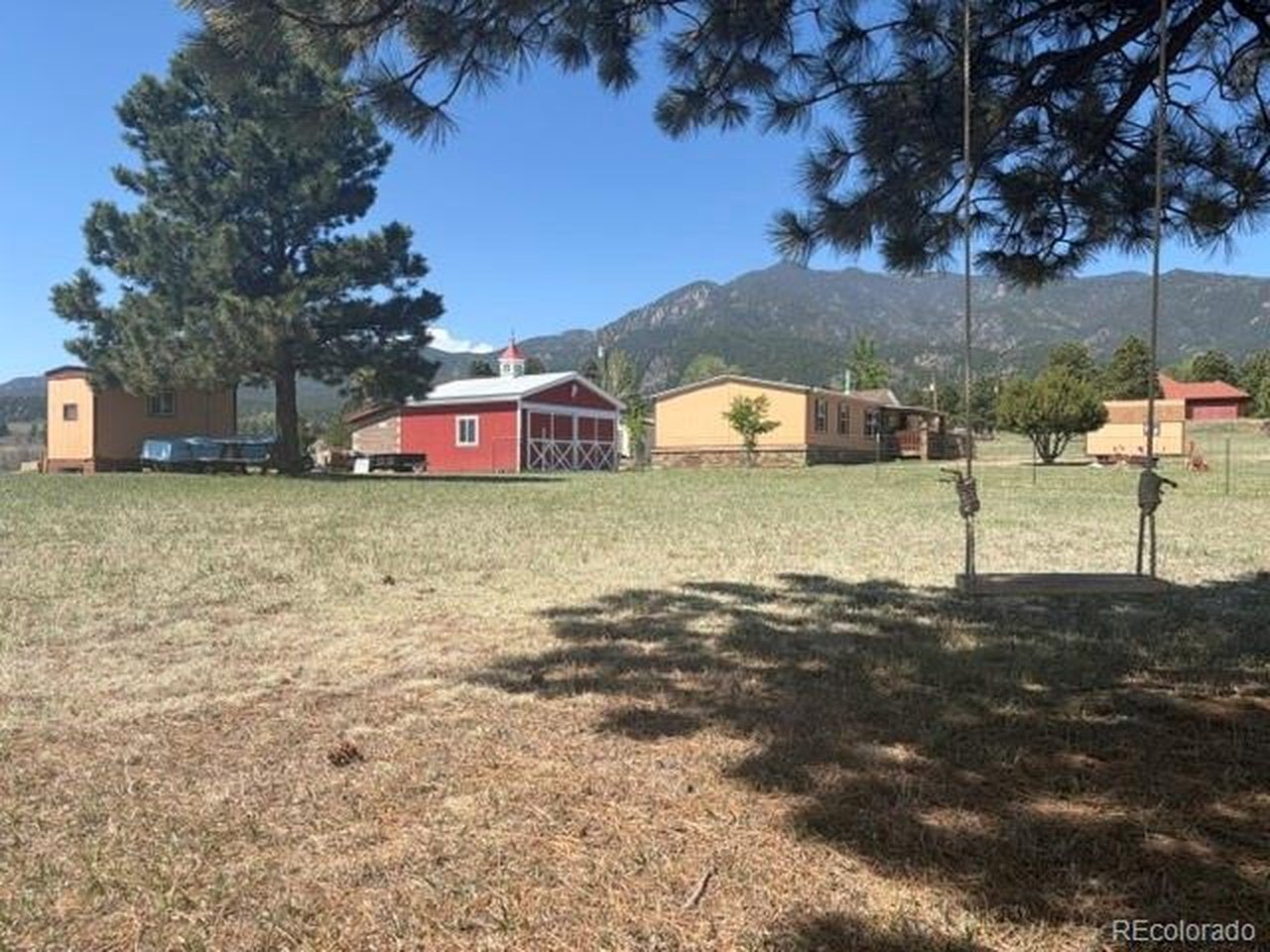 8084 Oak Dr — photo