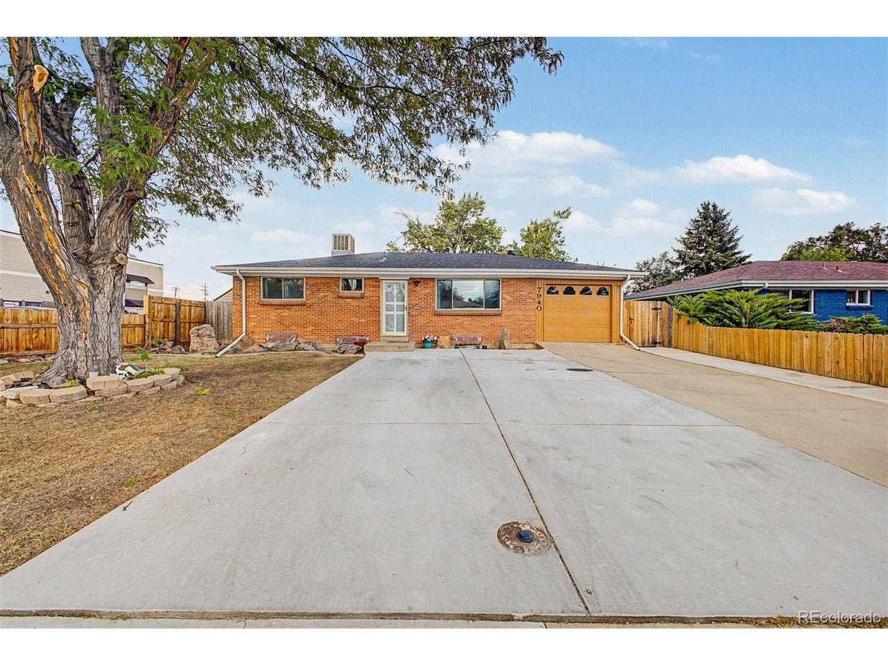 7940 Appleblossom Ln — photo