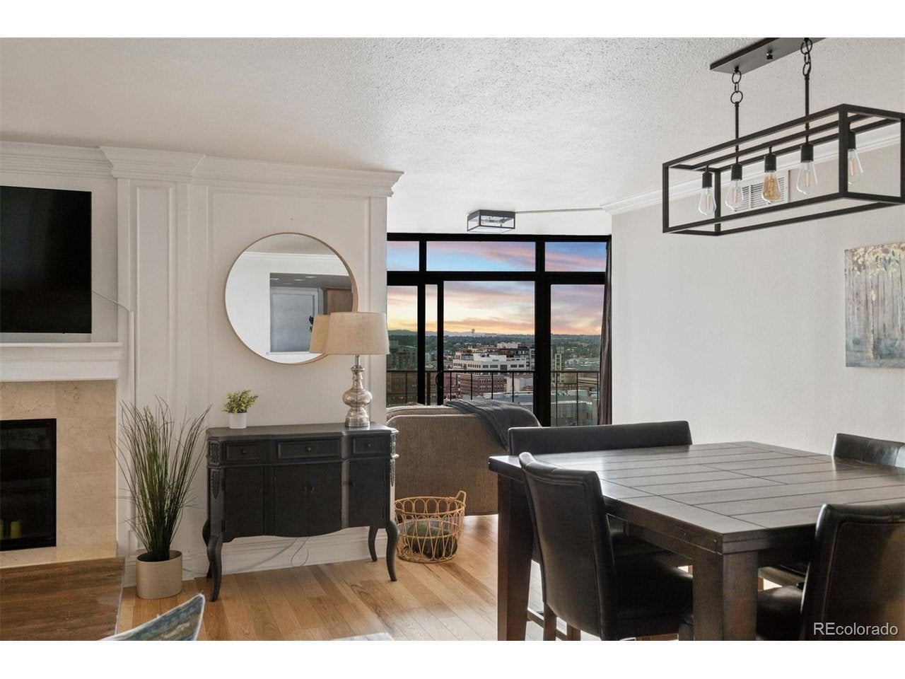 1777 Larimer St 1608 — photo