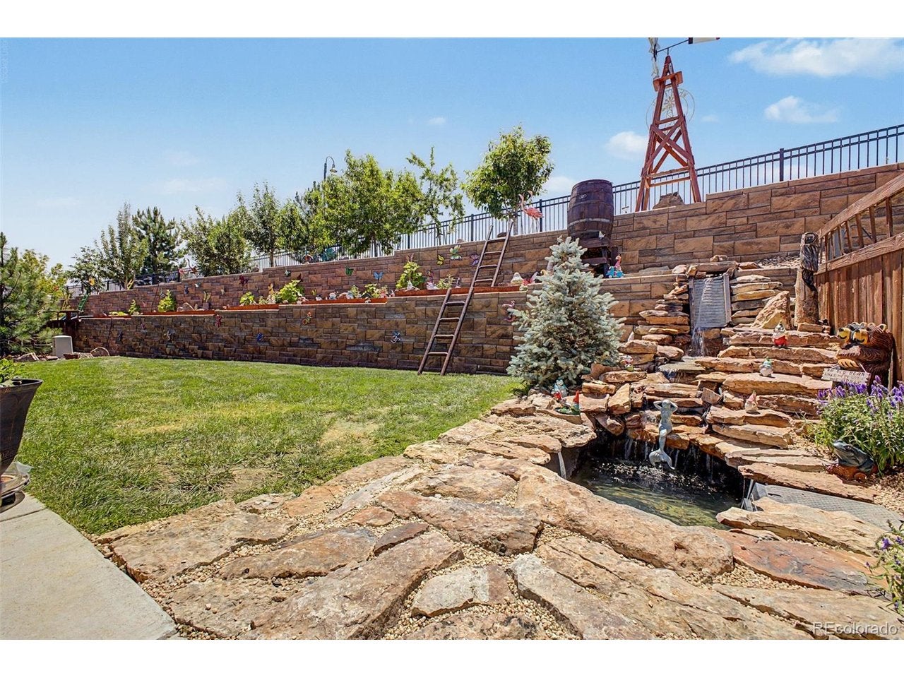 7514 Blue Water Dr — photo