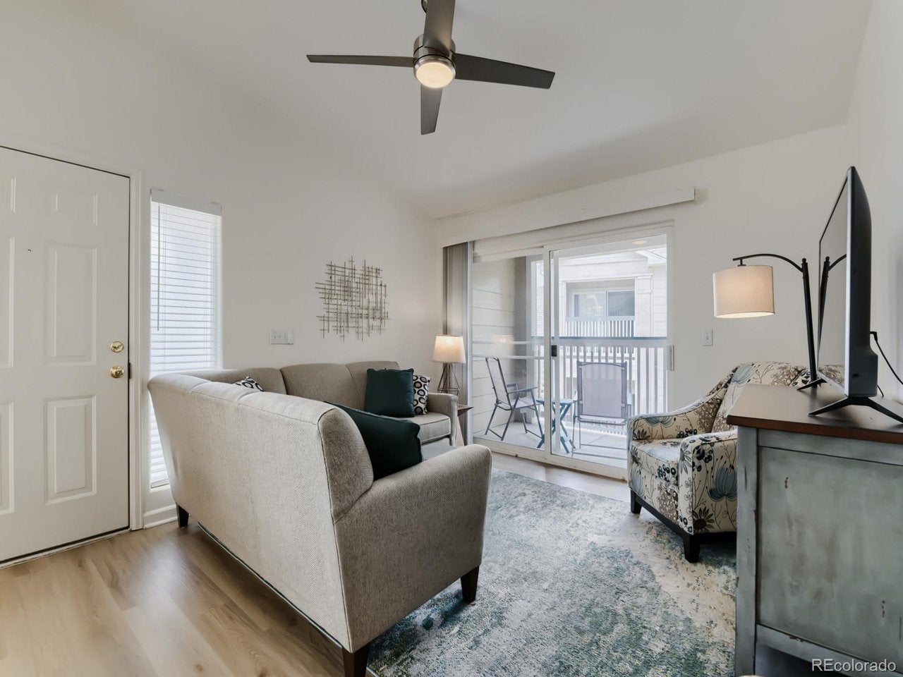 1080 Opal St 201 — photo