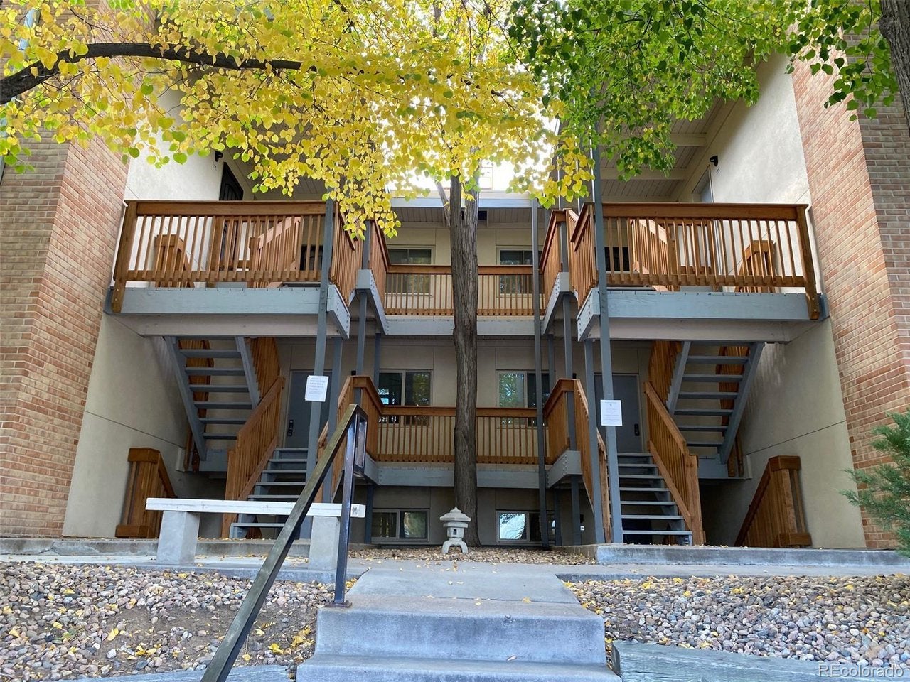 2835 S Monaco Pkwy 1-202 — photo