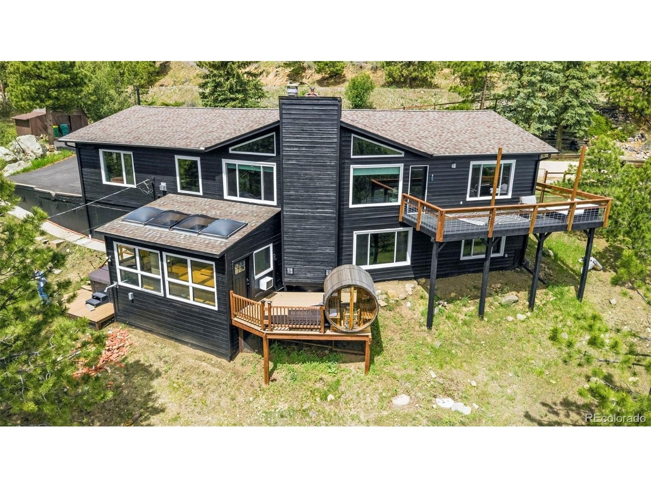 610 Meadow View Dr — photo