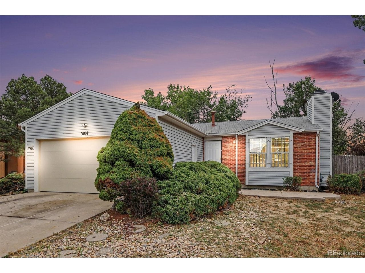 5104 Columbus Way — photo
