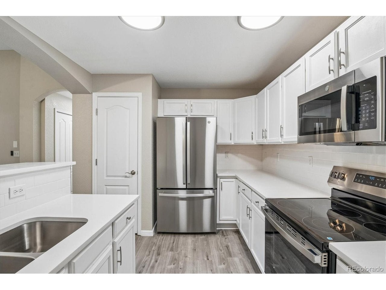 1404 Whitehall Dr C — photo