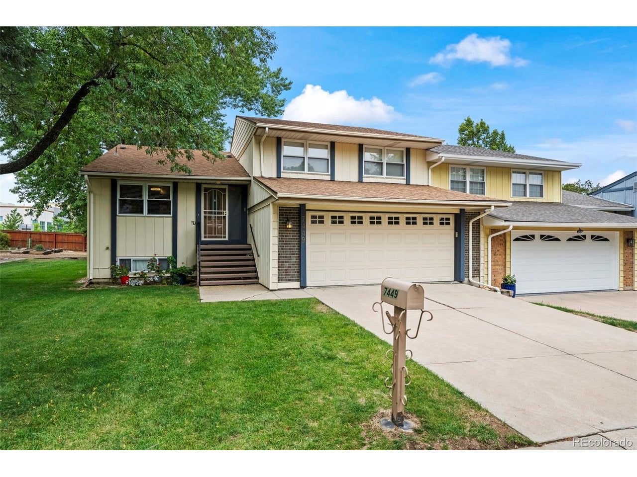 7449 W Maple Dr — photo
