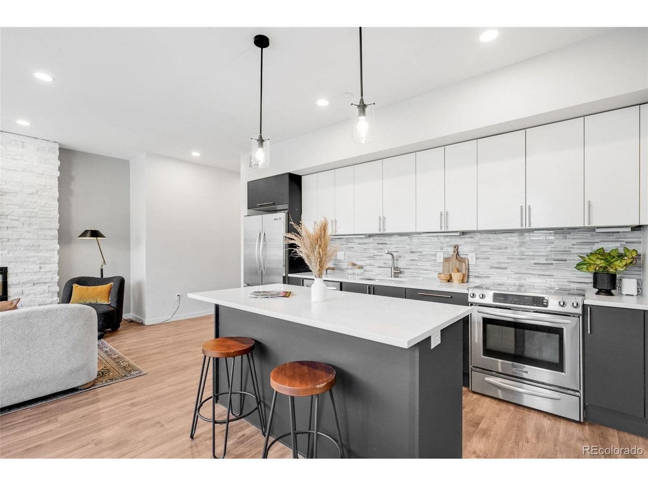 2640 Central Ct 203 — photo