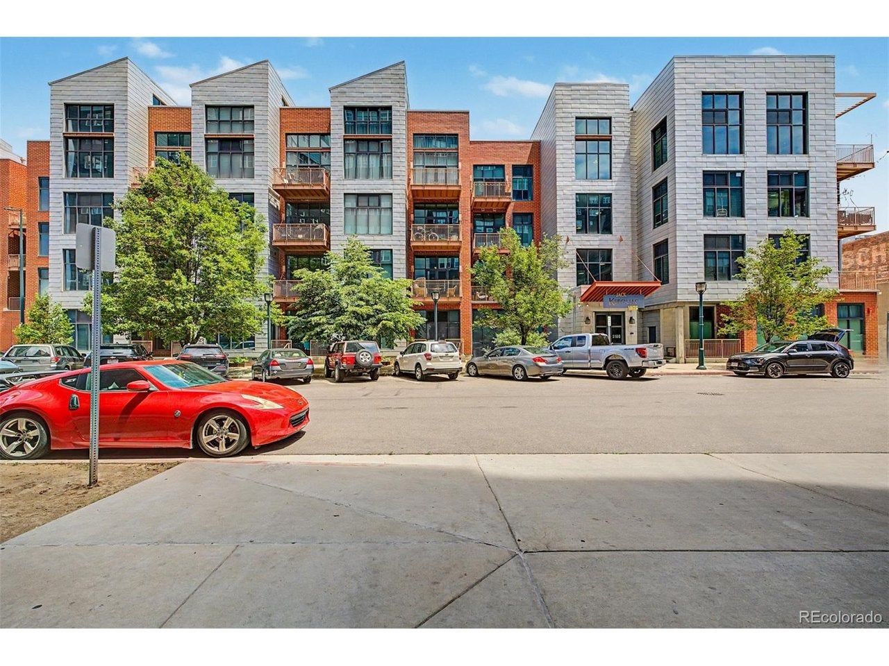 3100 Huron St 4G — photo