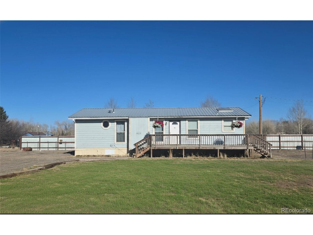 232 Arapahoe Rd — photo