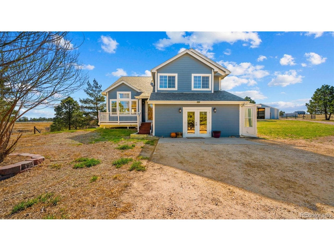 1724 Kiowa Trl — photo