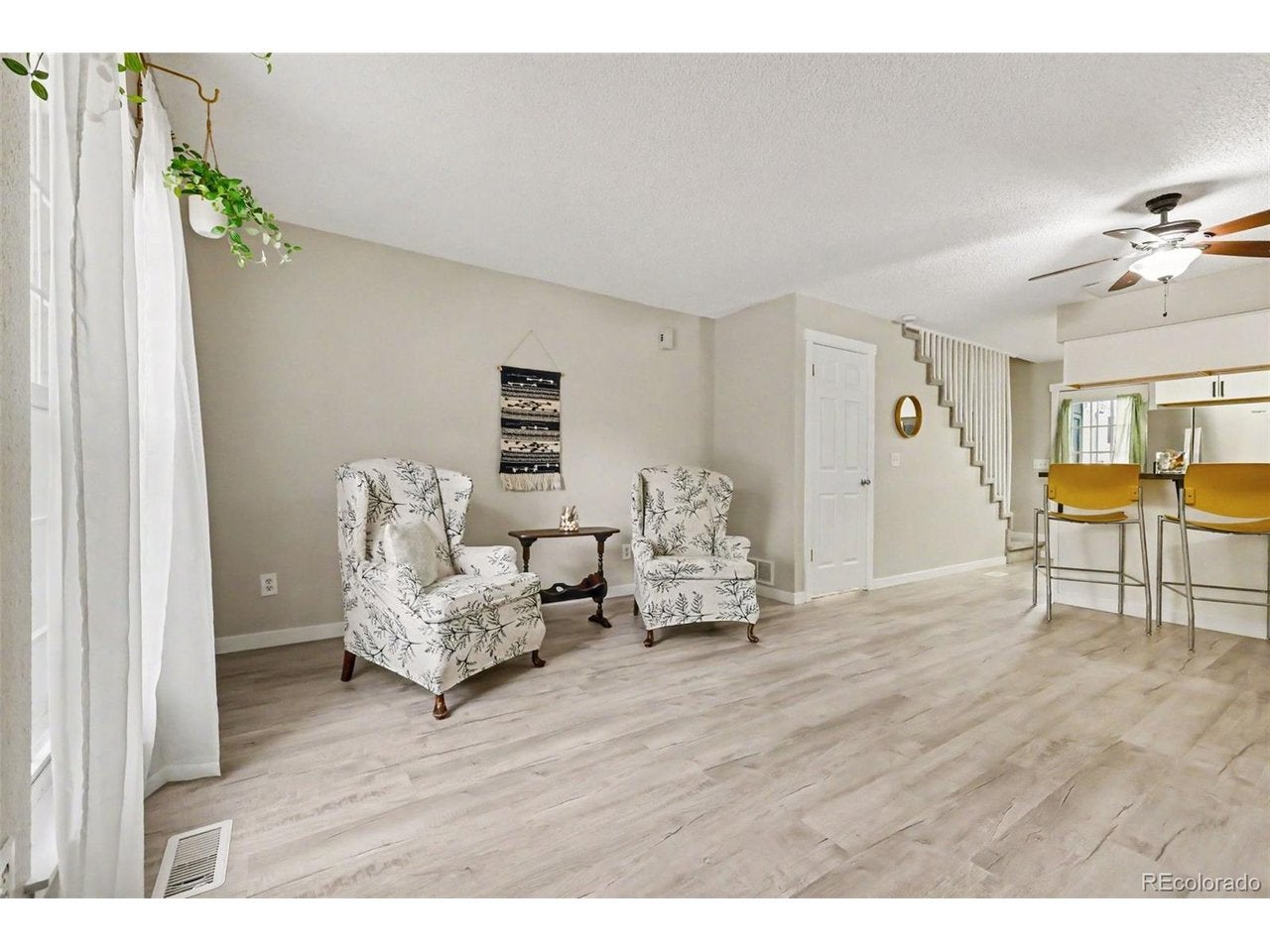10406 W Dartmouth Ave — photo