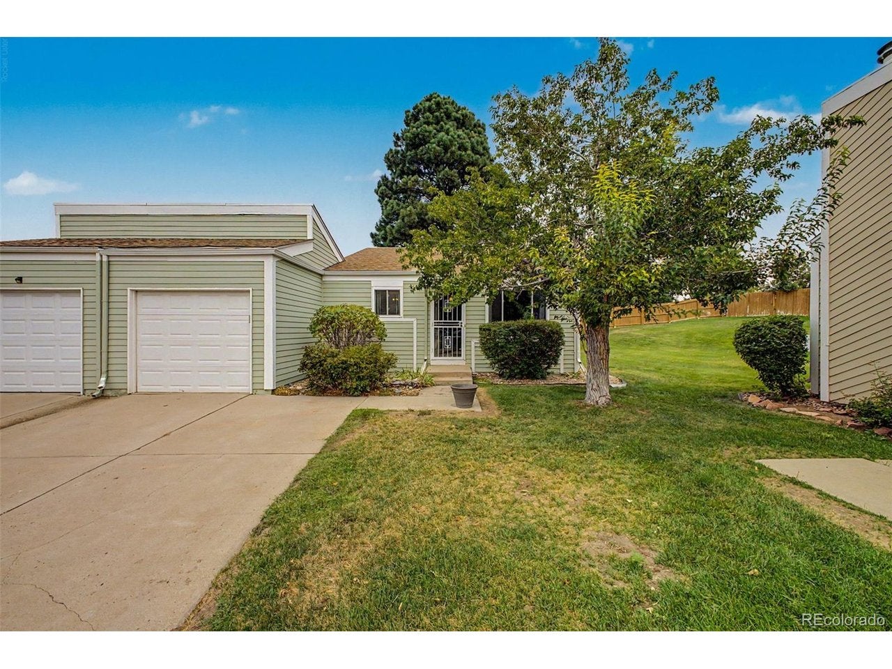 16425 E Radcliff Pl B — photo