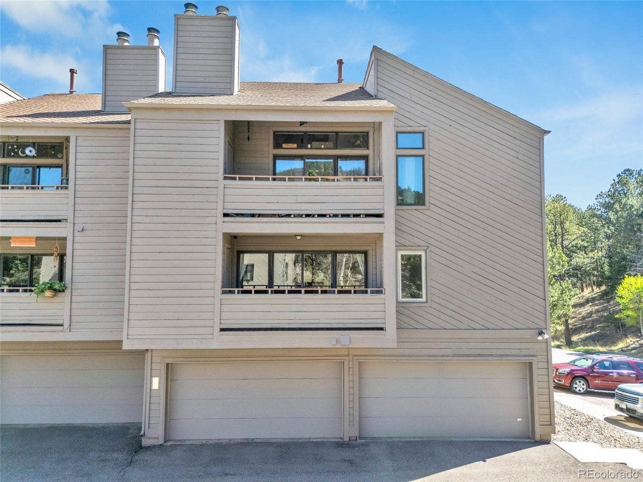 23537 Genesee Village Rd — photo
