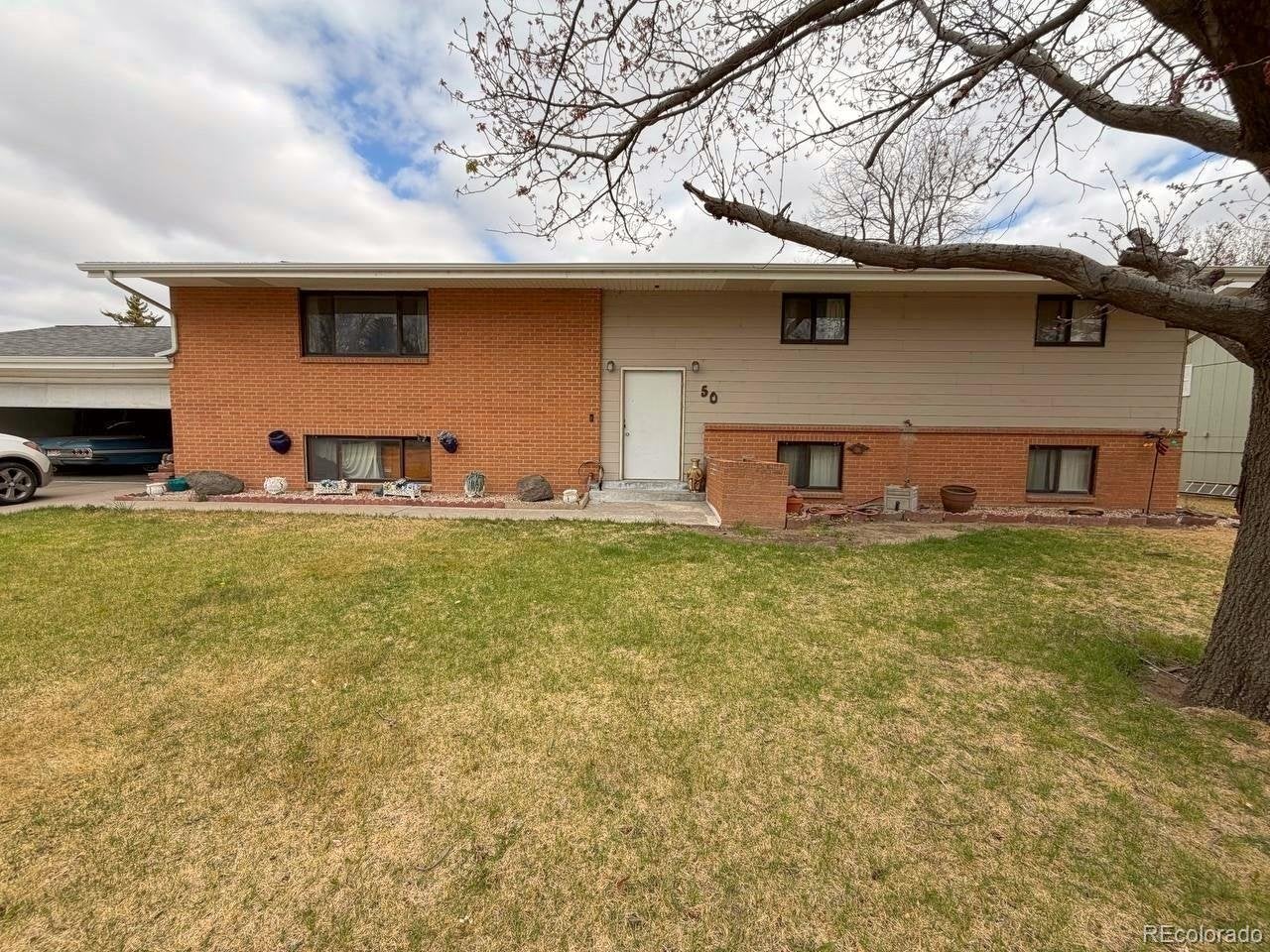 50 Paradise Dr — photo