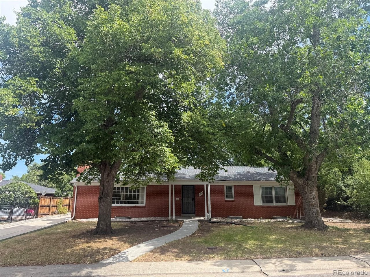 2324 S Forest Dr — photo