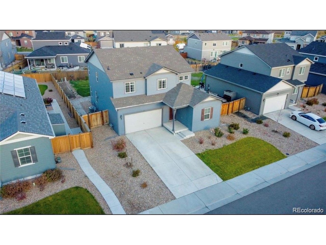 11748 Oneida St — photo