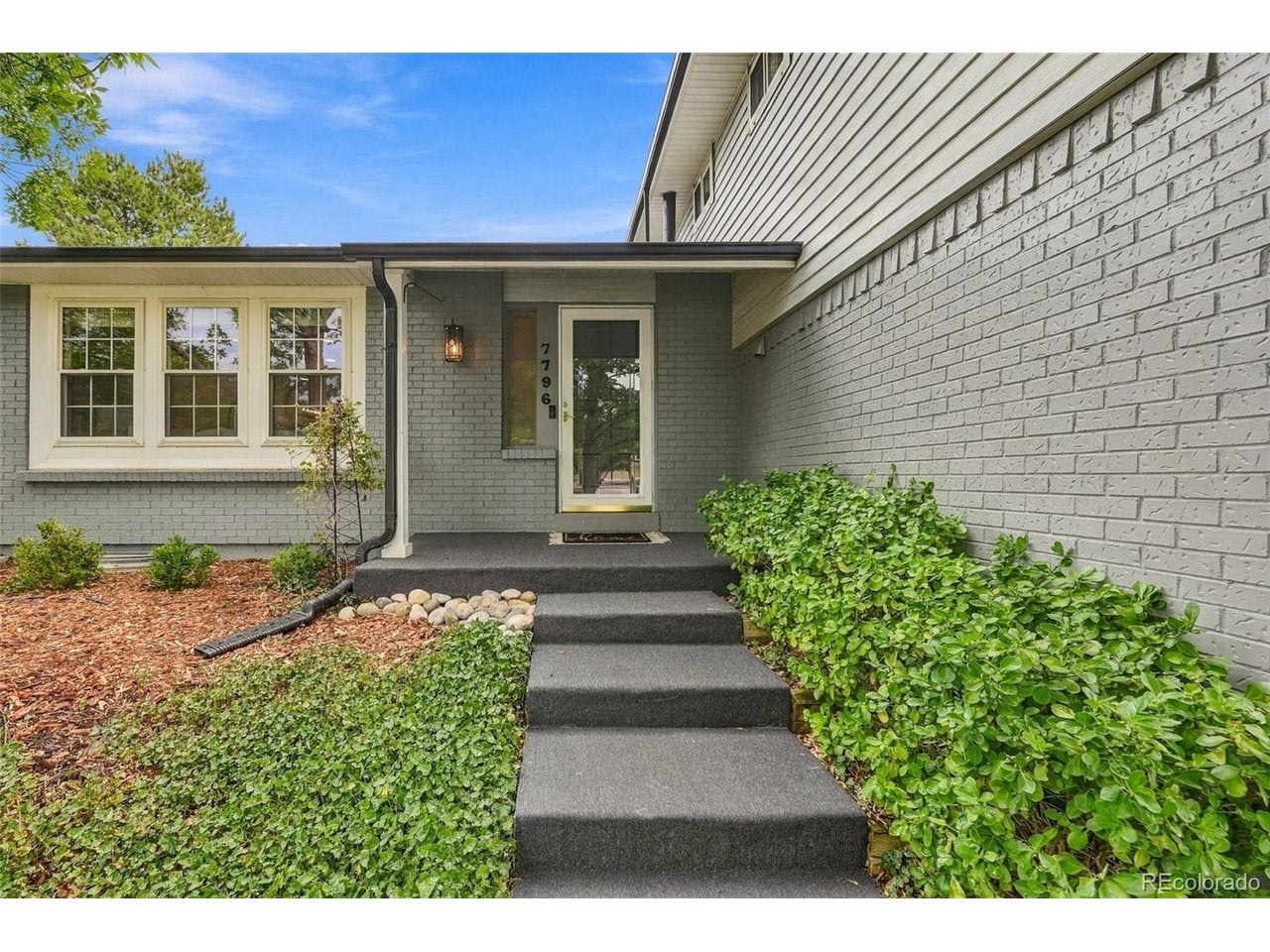 7796 S Kendall Ct — photo